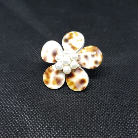 Ring - Picture 4 of 5